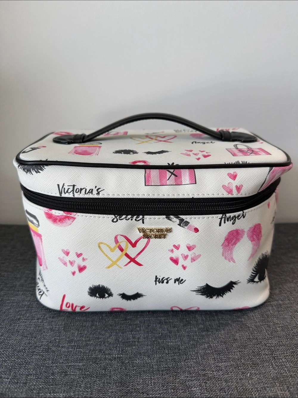 Victoria's Secret White Cosmetic Case with Pink & Black Motif